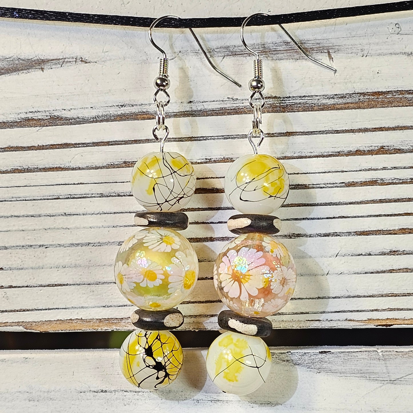 Acrylic Round Flowers Earrings #136
