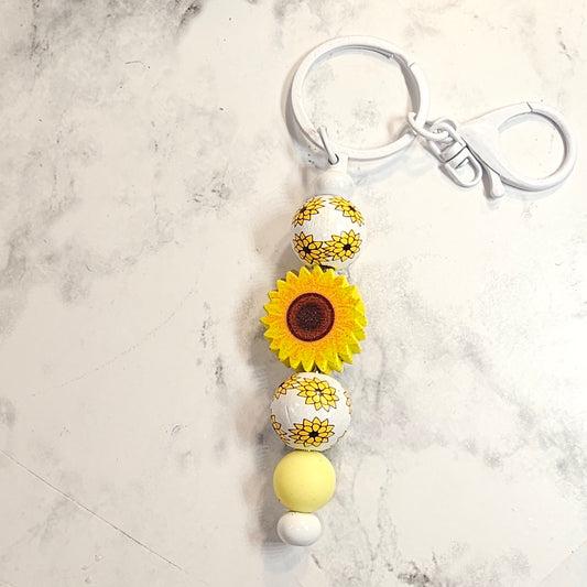 Sunflower keychain (wood beads)